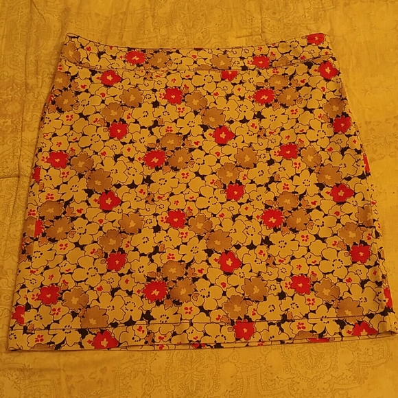 Dresses & Skirts - Women's Velour Ann Taylor Floral Skirt Size 8